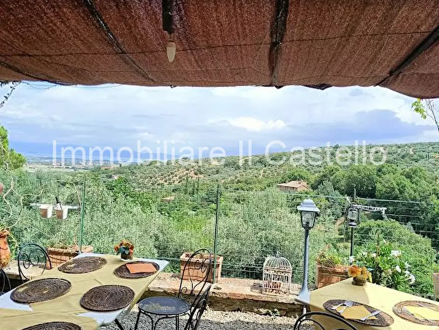 Immagine 2 di Attività commerciale in vendita  in Porta Fiorentina a Paciano