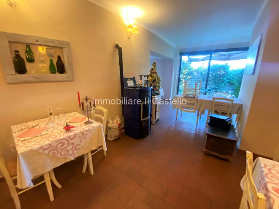 Immagine 9 di Attività commerciale in vendita  in Porta Fiorentina a Paciano