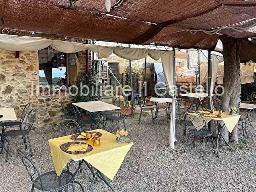 Immagine 16 di Attività commerciale in vendita  in Porta Fiorentina a Paciano