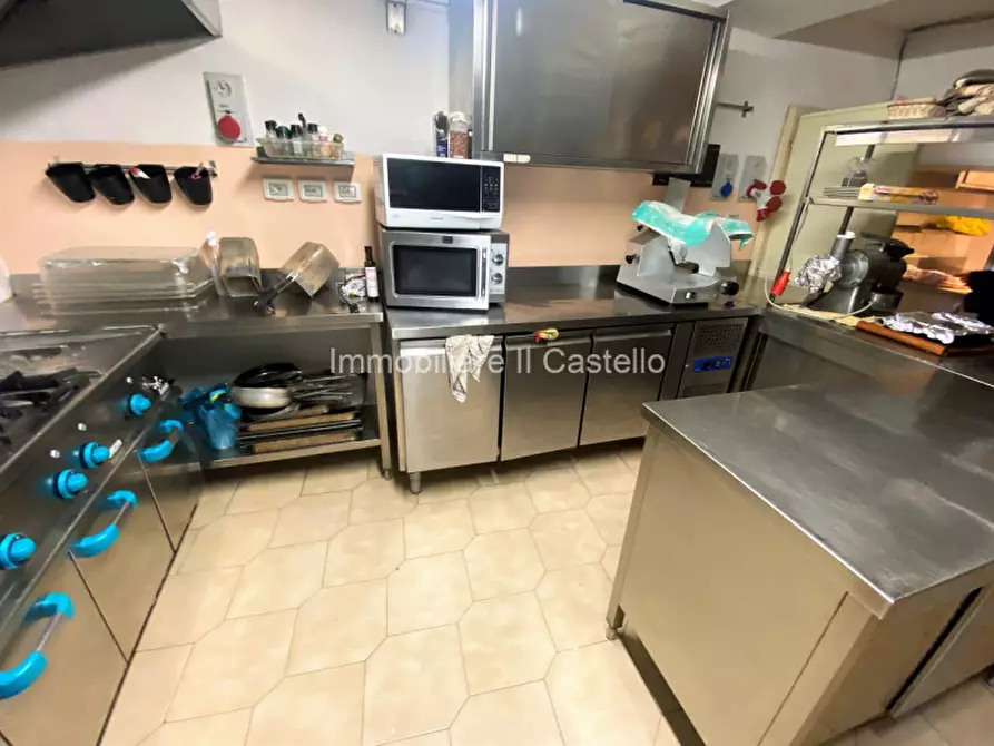 Immagine 20 di Attività commerciale in vendita  in Porta Fiorentina a Paciano