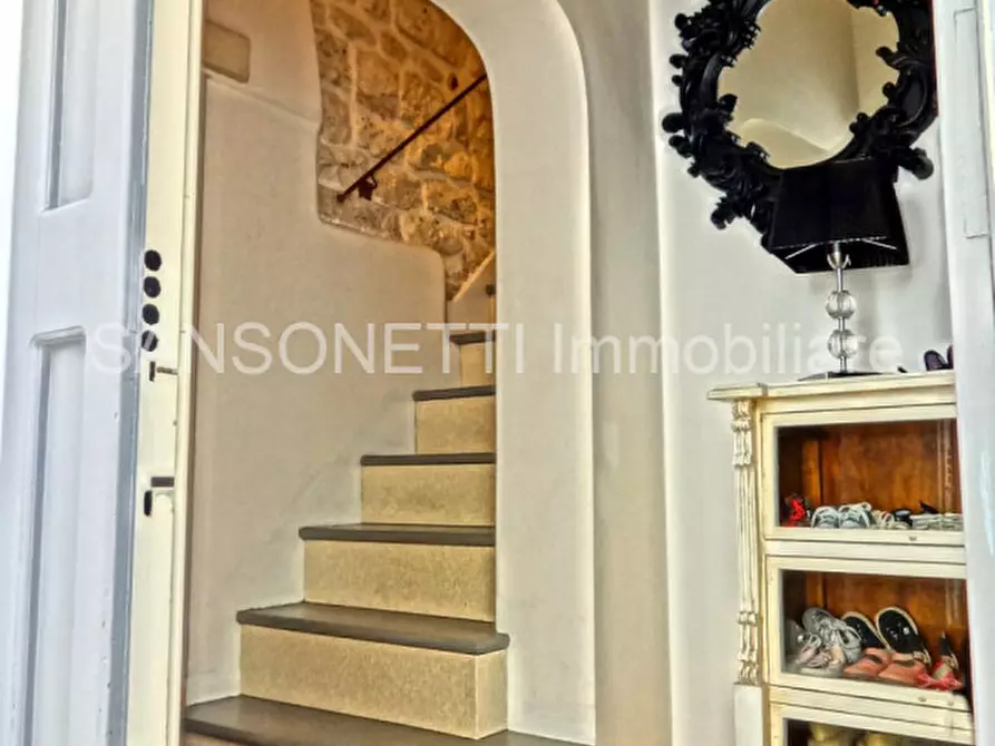 Immagine 30 di Palazzo in vendita  in MYCAT a Fasano