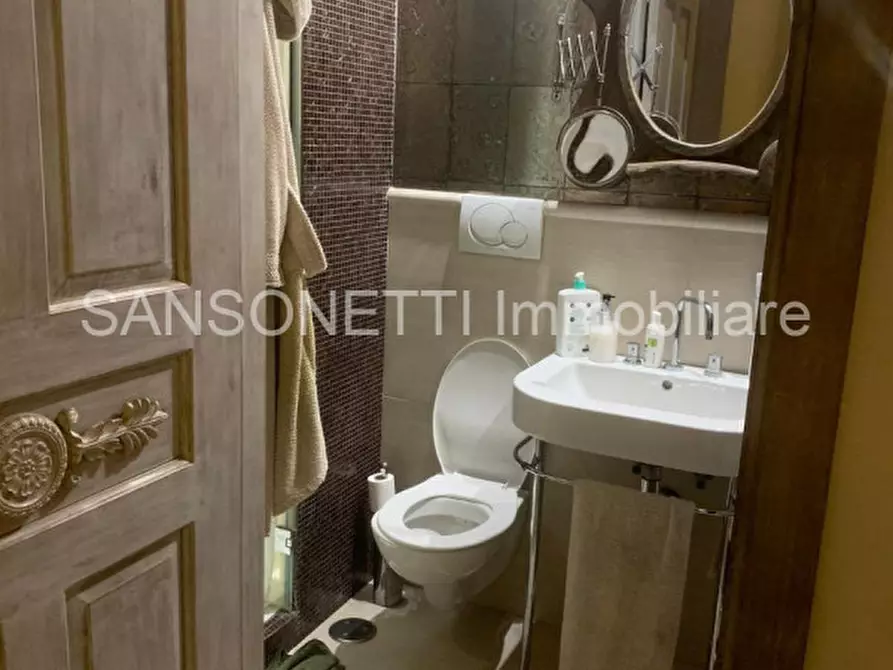 Immagine 39 di Palazzo in vendita  in MYCAT a Fasano