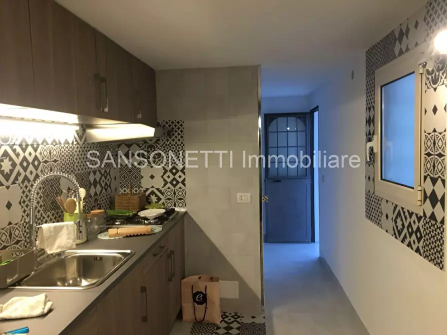 Immagine 47 di Palazzo in vendita  in MYCAT a Fasano