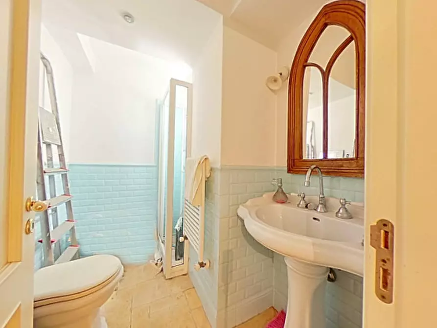 Immagine 56 di Palazzo in vendita  in MYCAT a Fasano