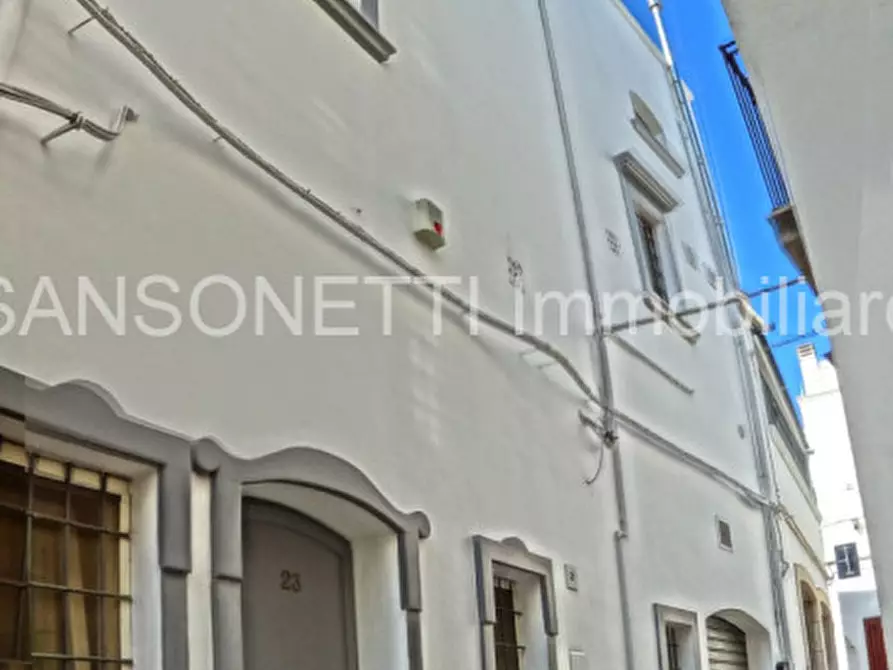 Immagine 59 di Palazzo in vendita  in MYCAT a Fasano