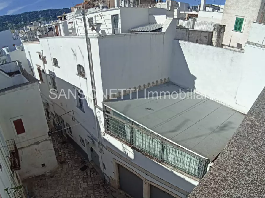 Immagine 61 di Palazzo in vendita  in MYCAT a Fasano