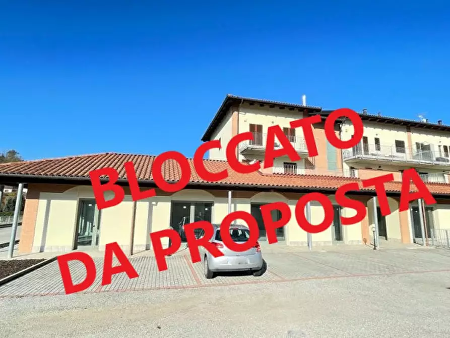 Immagine 1 di Negozio in vendita  in Via Torino, snc a Vezza D'alba