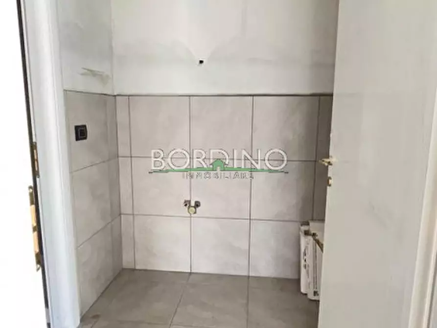 Immagine 9 di Negozio in vendita  in Via Torino, snc a Vezza D'alba