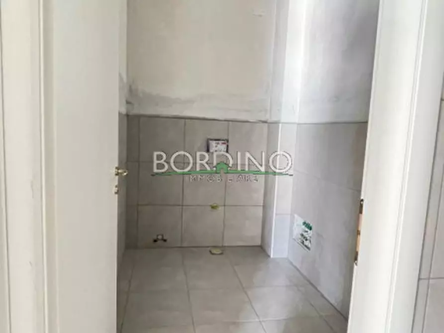 Immagine 10 di Negozio in vendita  in Via Torino, snc a Vezza D'alba