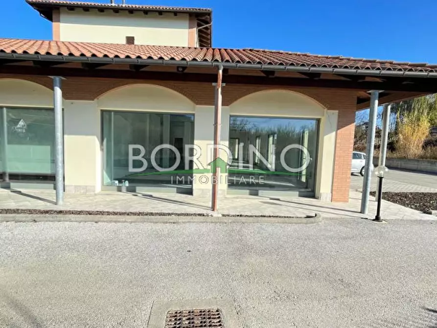 Immagine 13 di Negozio in vendita  in Via Torino, snc a Vezza D'alba