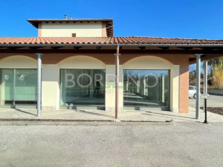 Immagine 16 di Negozio in vendita  in Via Torino, snc a Vezza D'alba