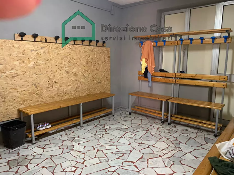 Immagine 2 di Attività commerciale in vendita  in Calata Capodichino 96 a Napoli