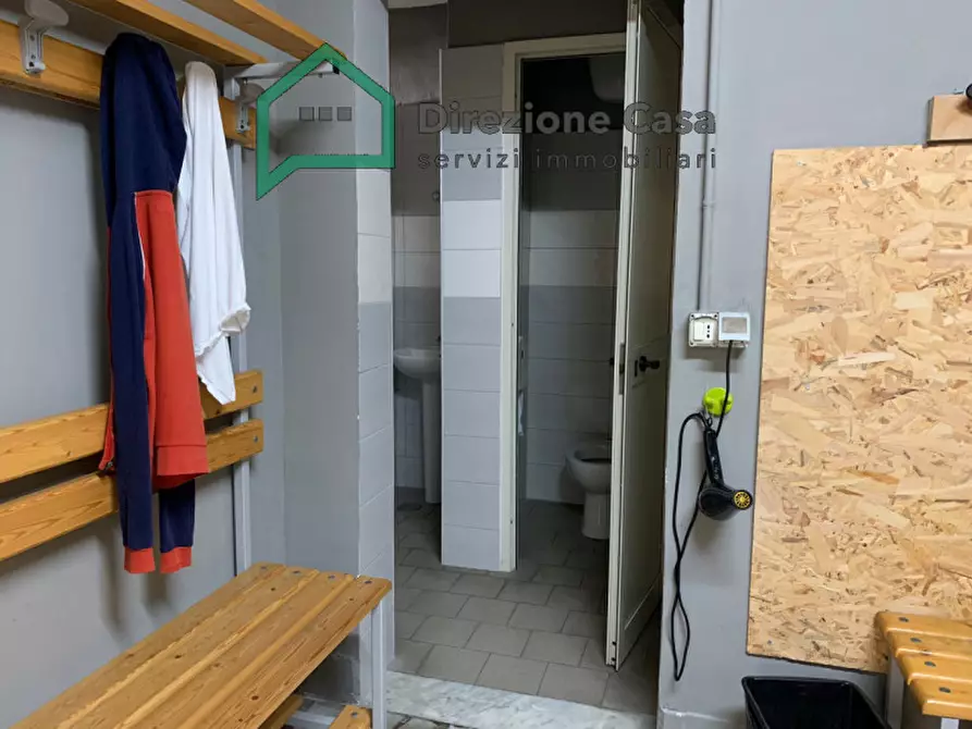 Immagine 5 di Attività commerciale in vendita  in Calata Capodichino 96 a Napoli