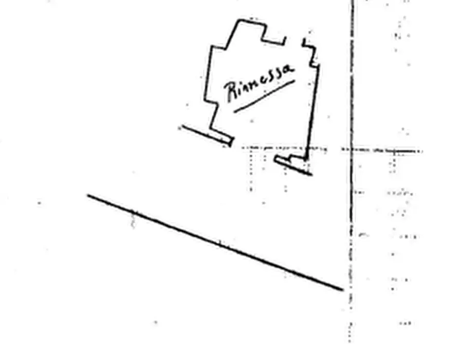 Immagine 39 di Casa indipendente in vendita  in Via quattro Novembre 16-18-20 a Surbo