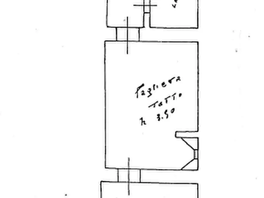 Immagine 41 di Casa indipendente in vendita  in Via quattro Novembre 16-18-20 a Surbo