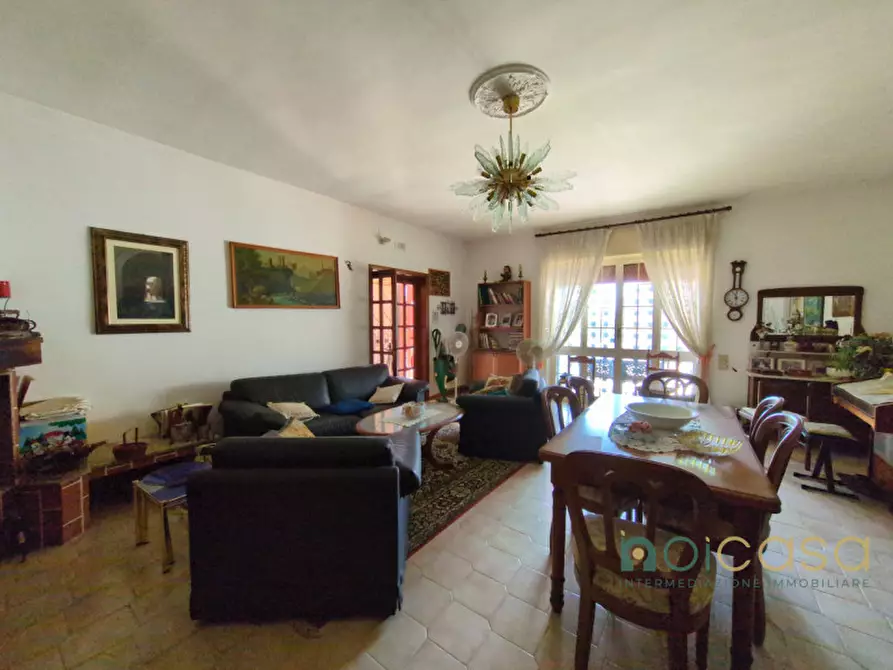 Immagine 3 di Villa in vendita  in via de magistris a Lecce