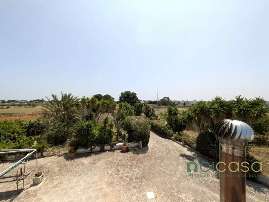 Immagine 22 di Villa in vendita  in via de magistris a Lecce