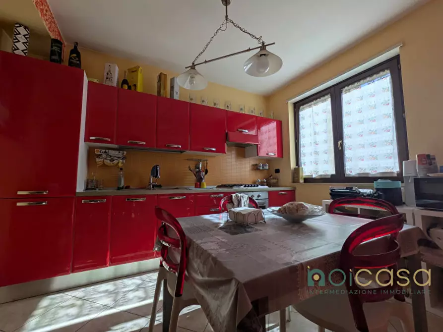 Immagine 3 di Appartamento in vendita  in via francesco petrarca 41 a Surbo