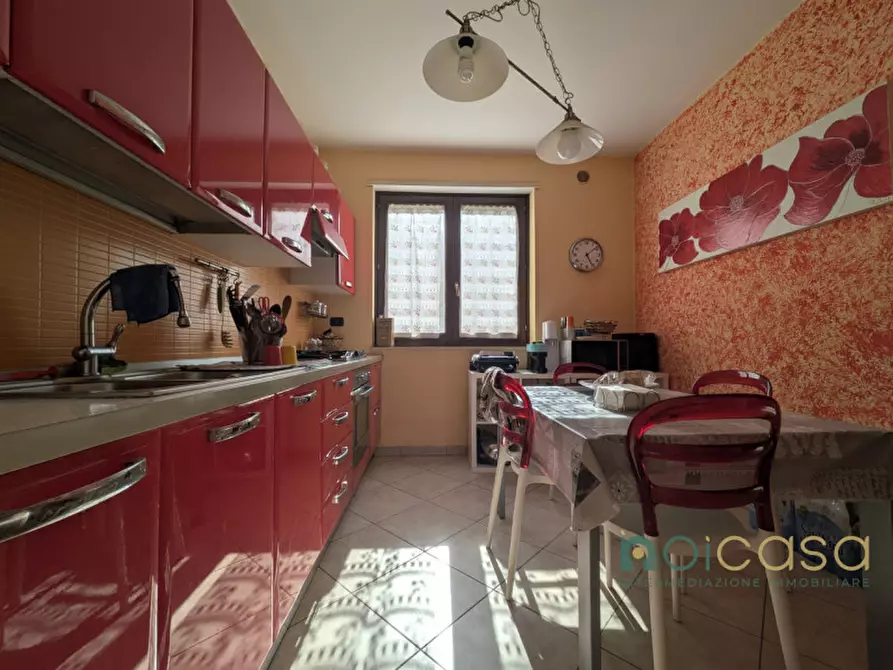 Immagine 4 di Appartamento in vendita  in via francesco petrarca 41 a Surbo