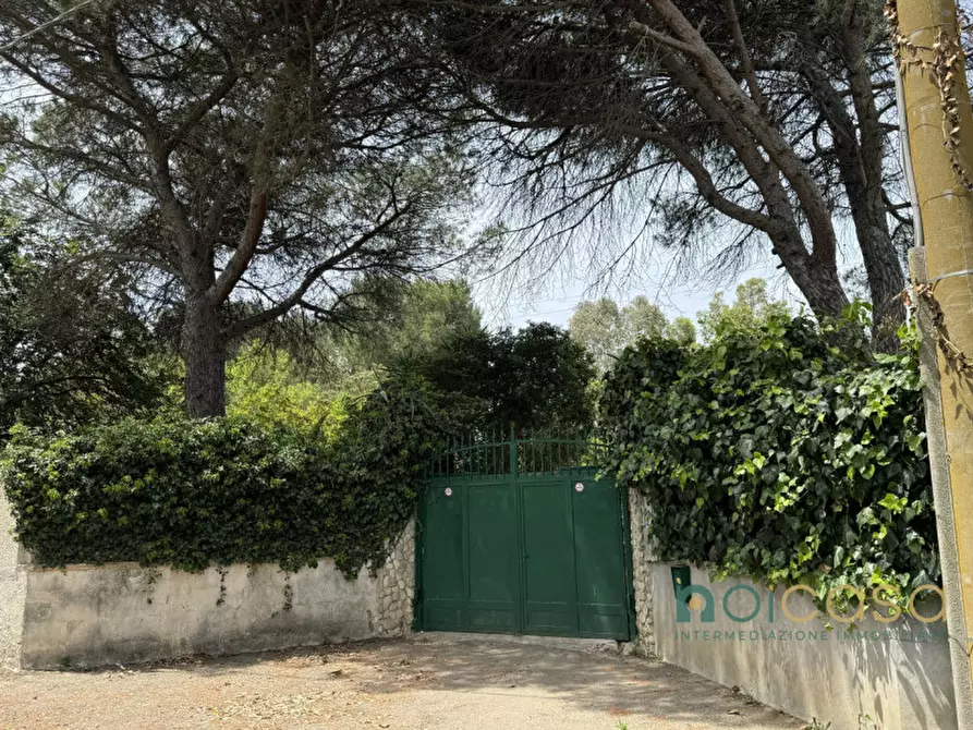 Immagine 2 di Villa in vendita  in via della beccaccia 3 a Lecce