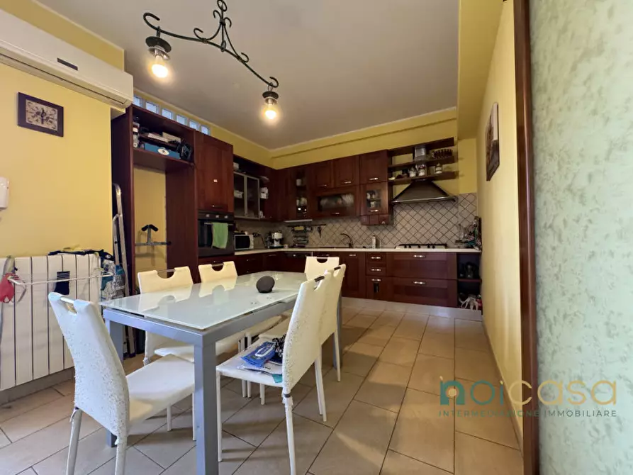 Immagine 5 di Casa bifamiliare in vendita  in Via Cosimo De Giorgi 74 a Surbo