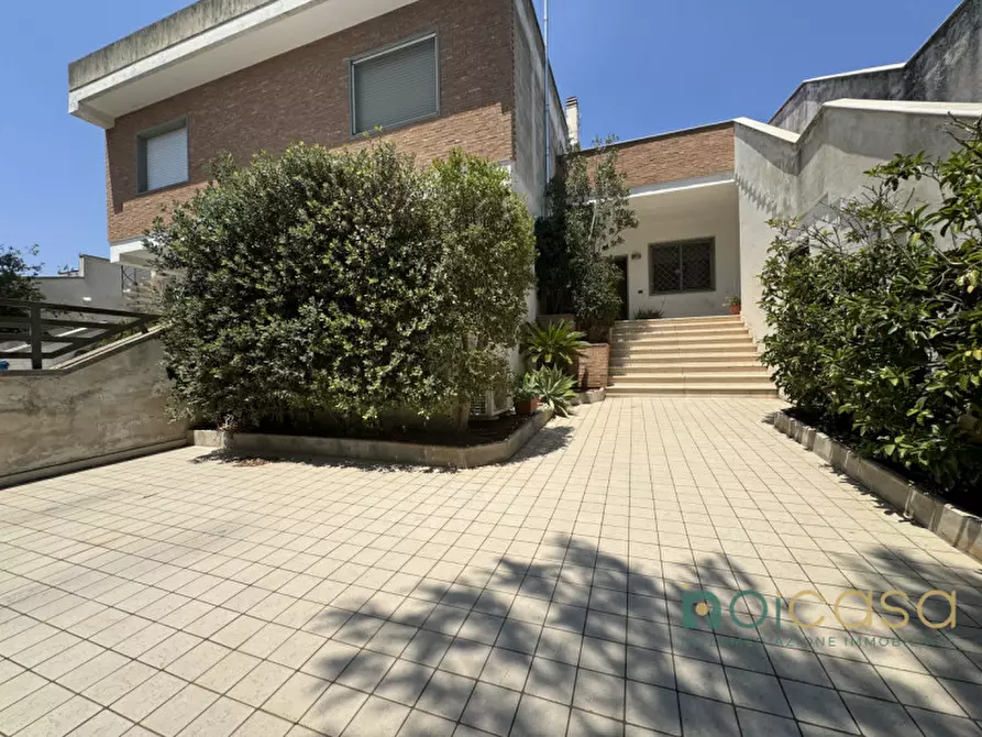 Immagine 38 di Casa bifamiliare in vendita  in Via Cosimo De Giorgi 74 a Surbo