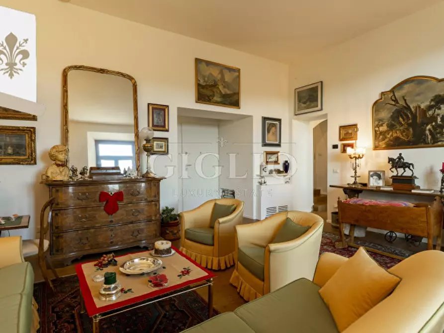 Immagine 1 di Appartamento in vendita  in via delle masse a Firenze