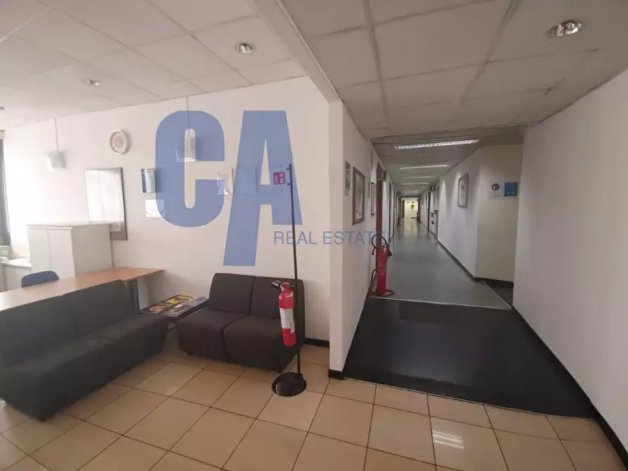 Immagine 3 di Ufficio in vendita  in VIA CECHOV ANTONIO a Milano