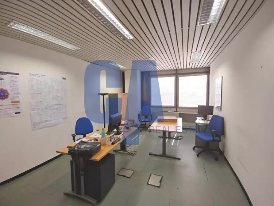 Immagine 12 di Ufficio in vendita  in VIA CECHOV ANTONIO a Milano
