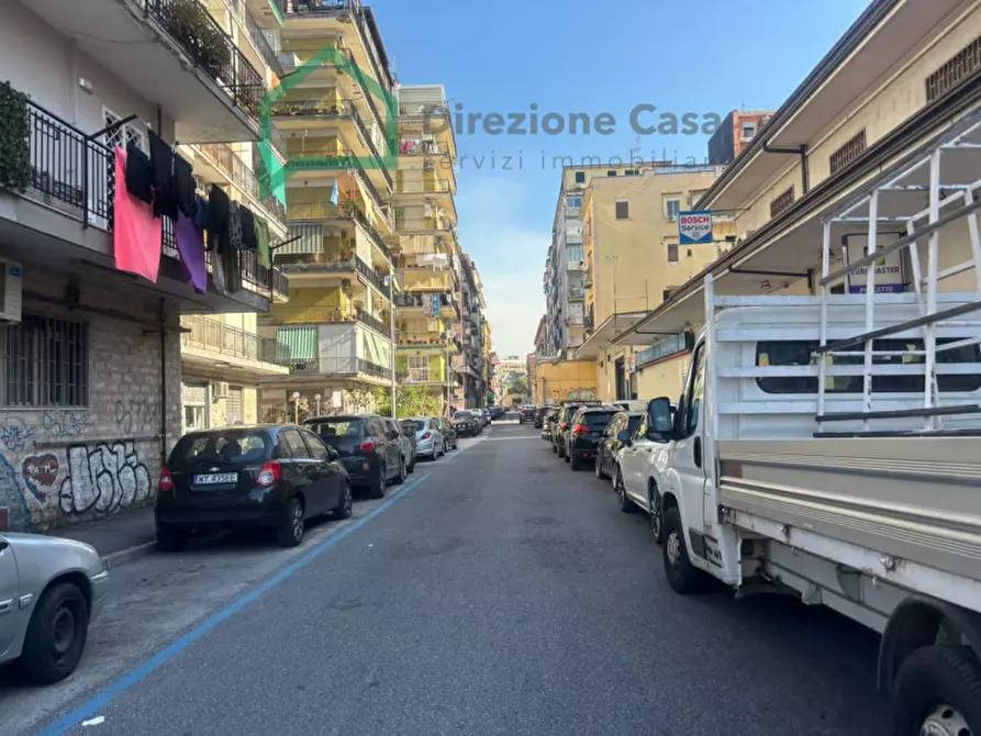 Immagine 5 di Palazzo in vendita  in Via Ferrante Loffredo,1 a Napoli