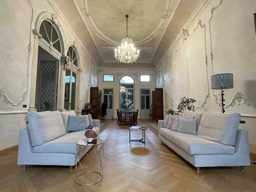Immagine 1 di Villa in vendita  in Via Carducci 6/2 a Badia Polesine
