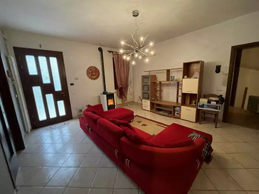 Immagine 3 di Rustico / casale in vendita  a Sant'urbano