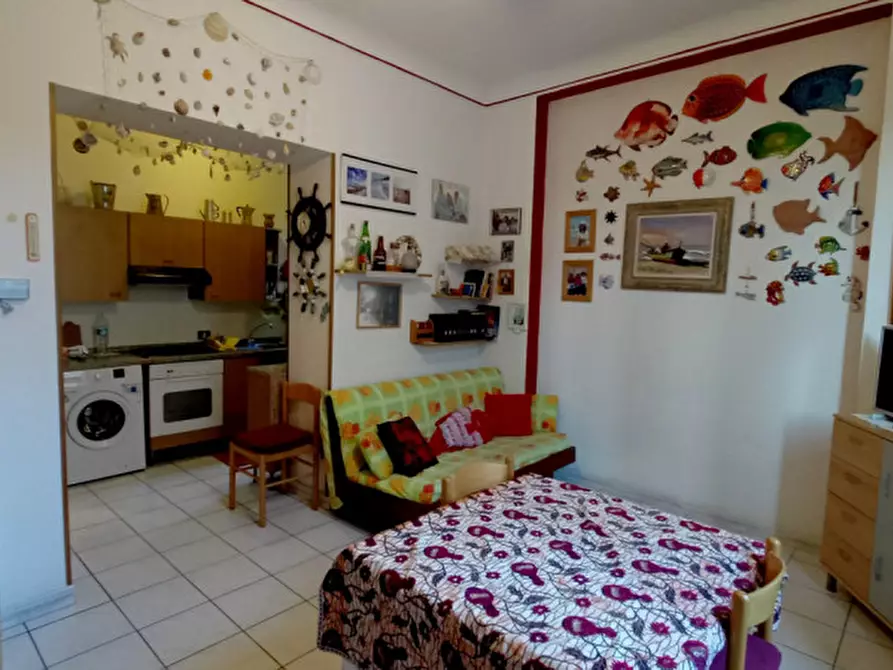 Immagine 1 di Appartamento in vendita  in Via Zeffiro Massa a San Remo