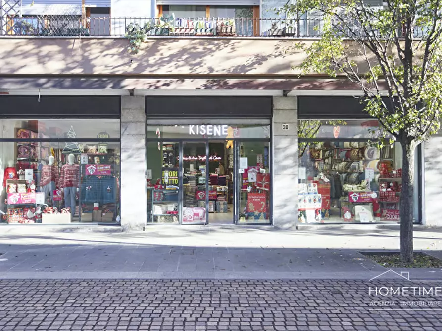 Immagine 1 di Negozio in vendita  in Via Manin a Venezia