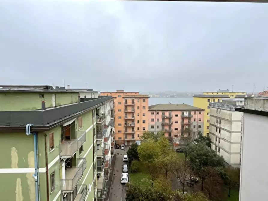 Immagine 2 di Appartamento in vendita  in Via Granatieri di Sardegna a Chioggia