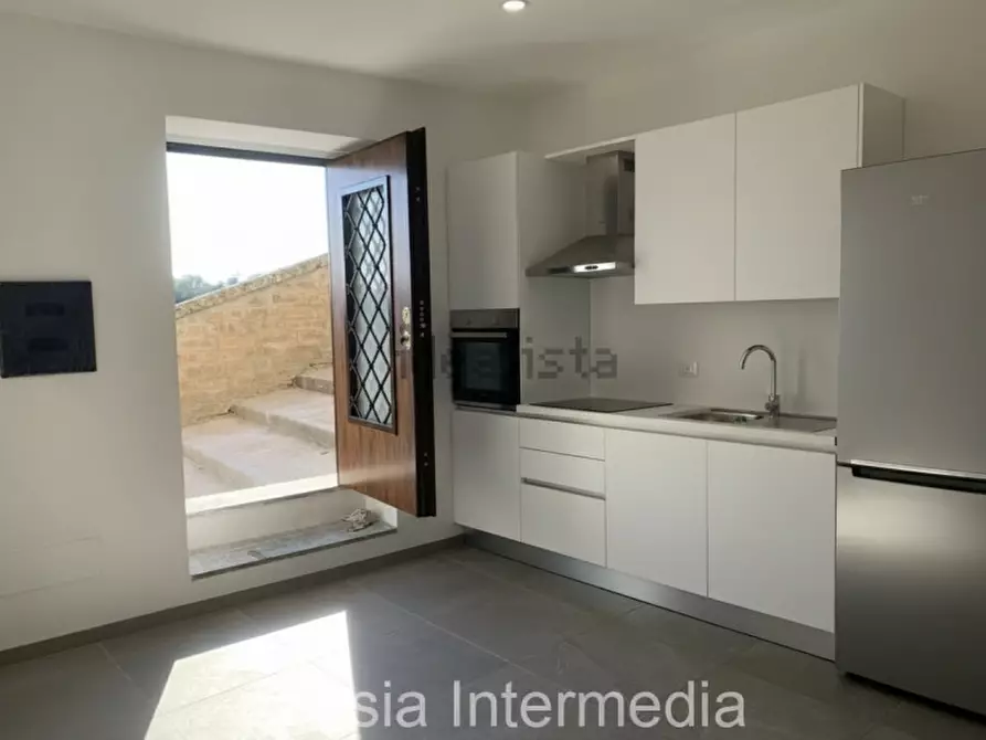 Immagine 3 di Appartamento in vendita  in Piazza Margherita a Castel Sant'elia