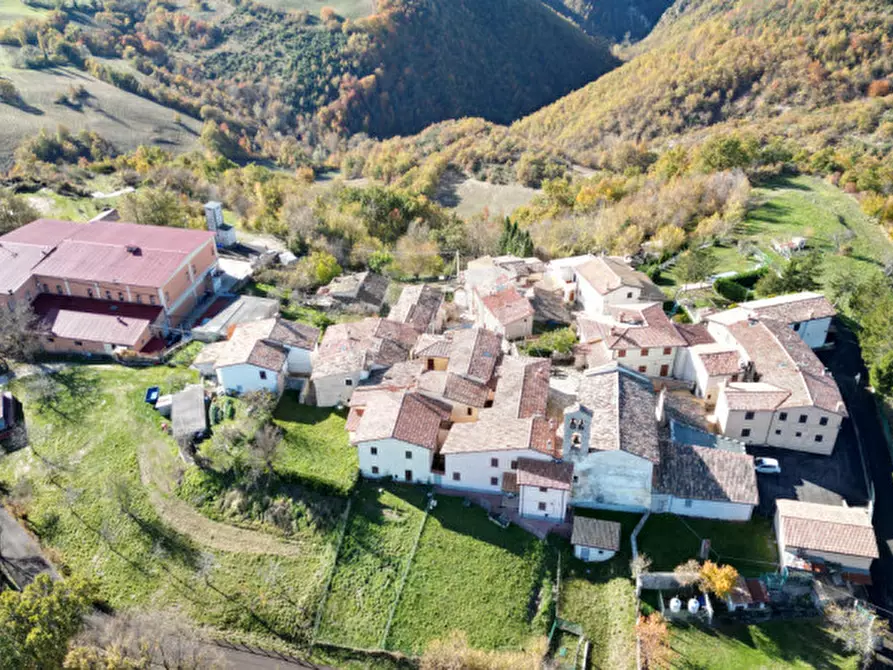 Immagine 2 di Appartamento in vendita  in montaglioni a Preci