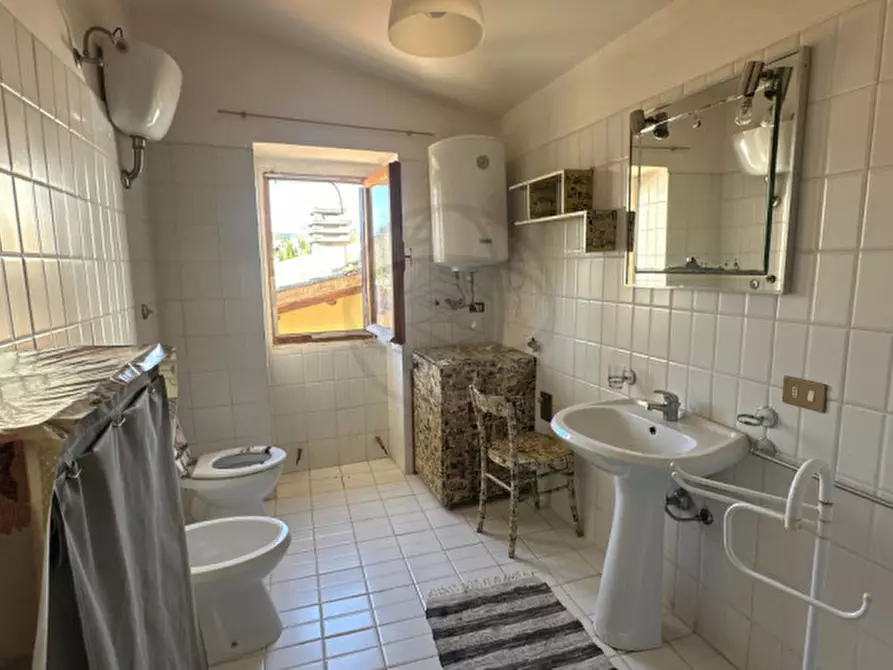 Immagine 21 di Appartamento in vendita  in montaglioni a Preci