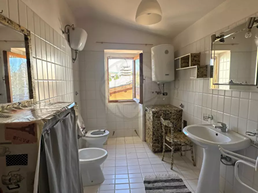 Immagine 23 di Appartamento in vendita  in montaglioni a Preci