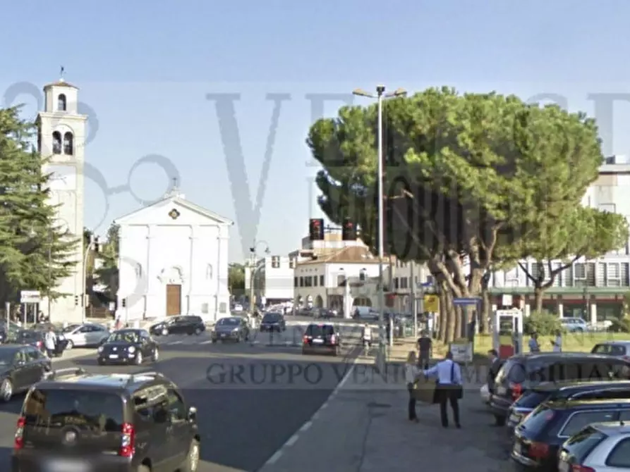 Immagine 2 di Attività commerciale in vendita  a Spinea