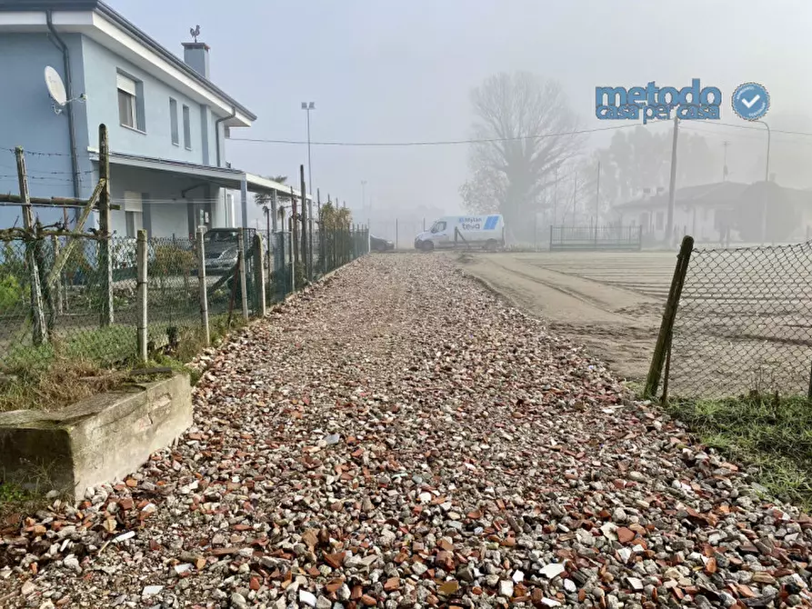 Immagine 3 di Terreno in vendita  a San Martino Di Venezze