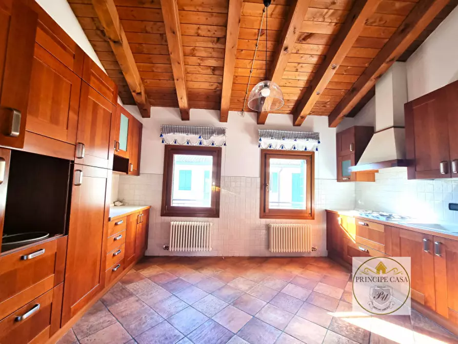 Immagine 6 di Appartamento in vendita  in Viale Fiume a Este