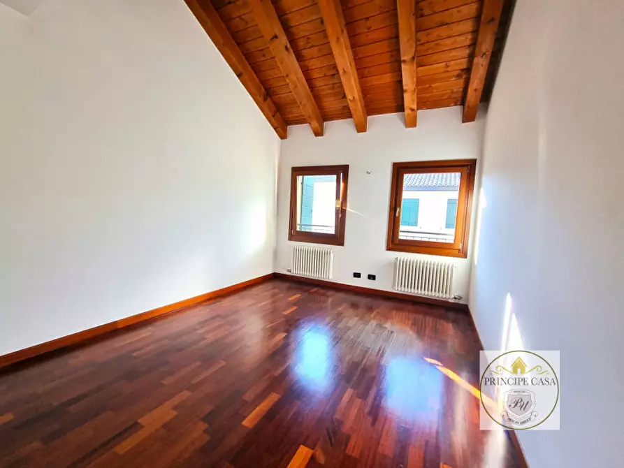 Immagine 12 di Appartamento in vendita  in Viale Fiume a Este