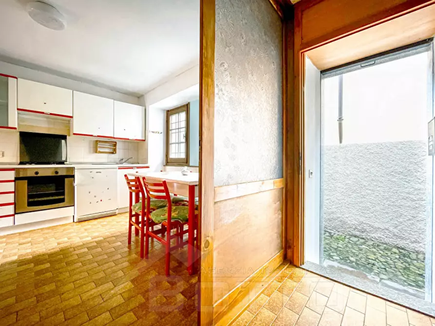 Immagine 8 di Appartamento in vendita  in vicolo santa maria 1 a Bannio Anzino