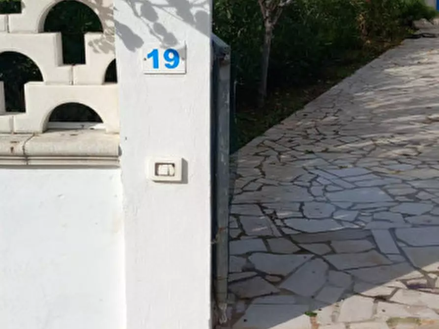 Immagine 6 di Villa in vendita  in Villanova di Ostuni (mare) a Ostuni