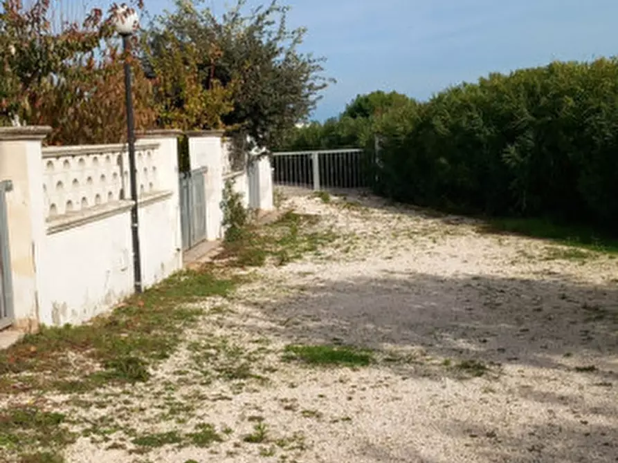 Immagine 9 di Villa in vendita  in Villanova di Ostuni (mare) a Ostuni