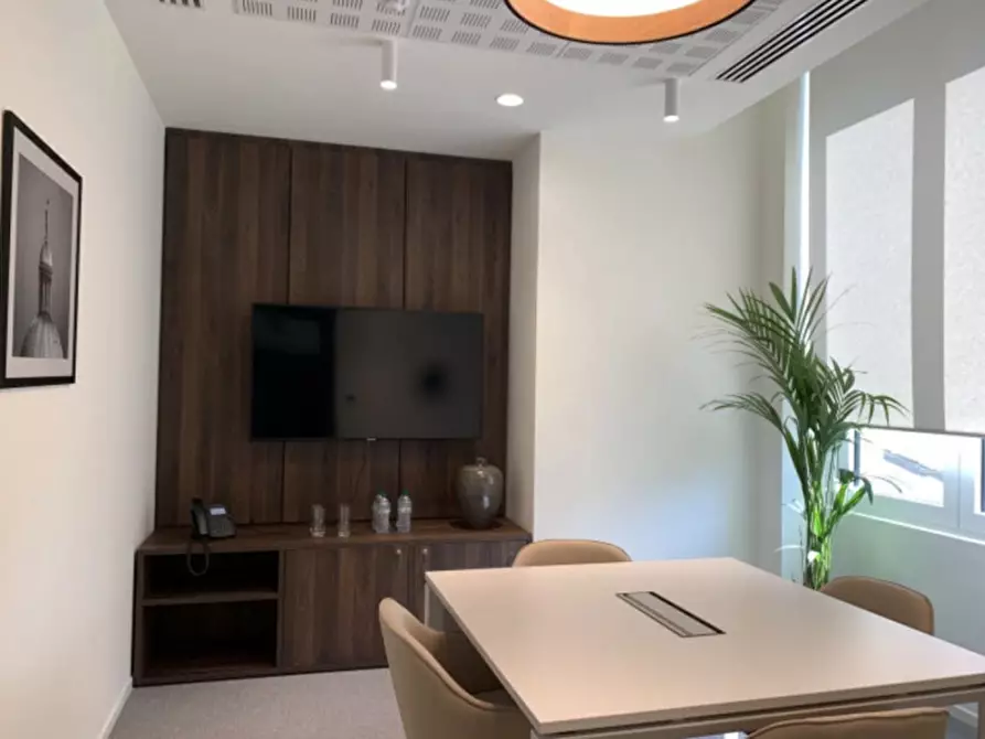 Immagine 9 di Ufficio in affitto  in Corso Italia 3 a Milano