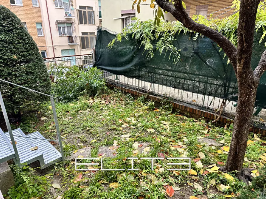 Immagine 1 di Appartamento in vendita  in VIA CRIVELLI a Ancona