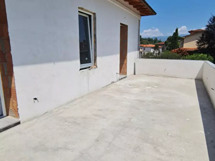 Immagine 2 di Villa in vendita  in ginestra a Montevarchi