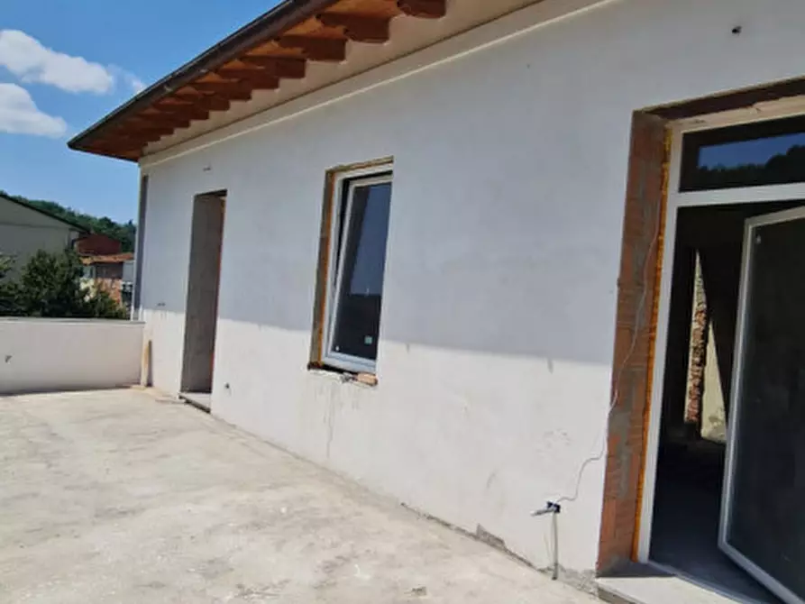 Immagine 3 di Villa in vendita  in ginestra a Montevarchi